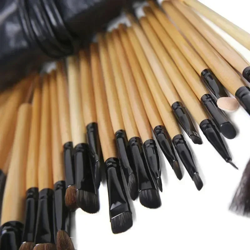 BeautyByOla – Makeup Brush Set with Free Gift Bag & Sponge, Cosmetic Brushes for Eyebrow, Foundation & Eyeshadow