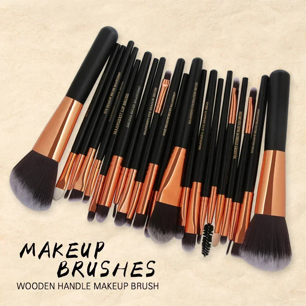 BeautyByOla – Professional Makeup Brush Set, Eyeshadow & Eyeliner Cosmetic Tools Kit